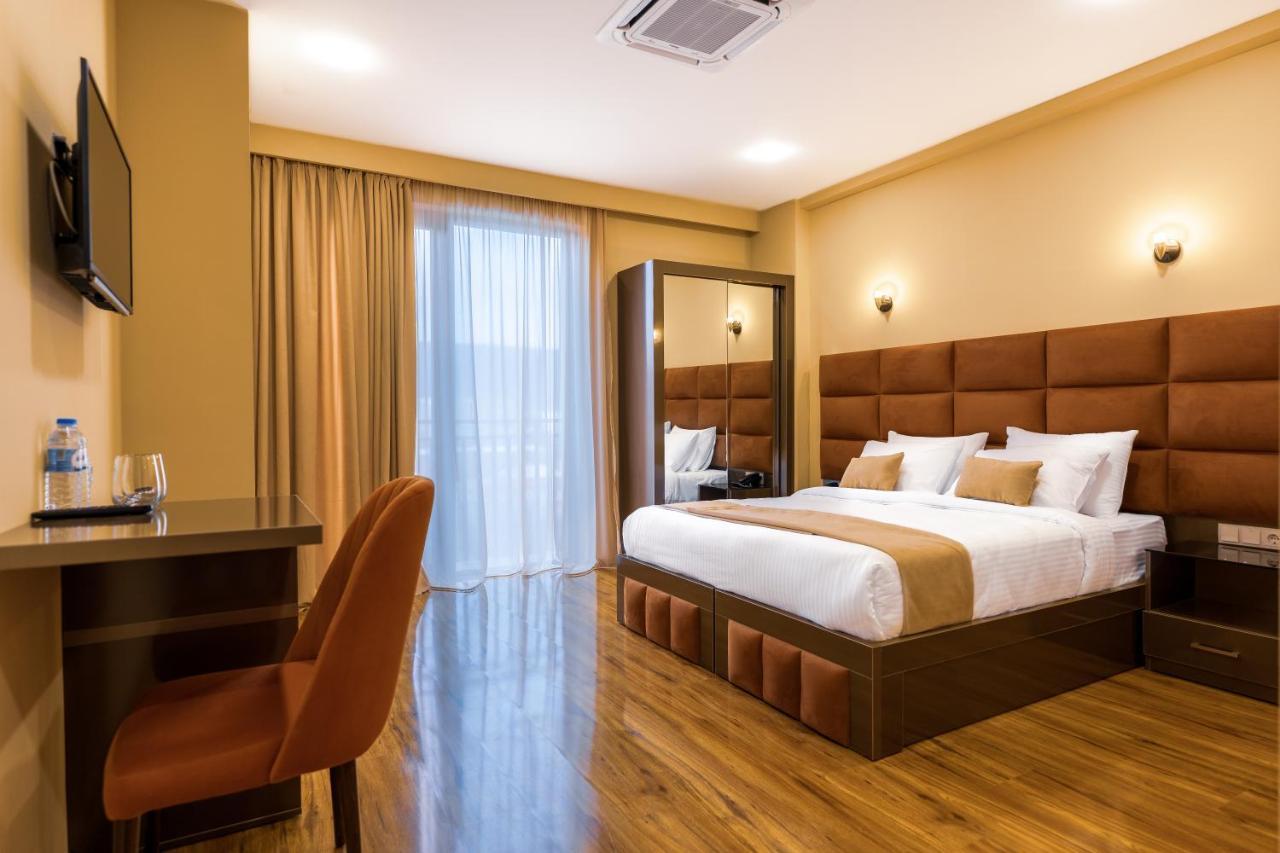Hotel Residence Plaza Тбилиси Экстерьер фото
